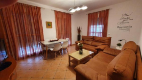 Casa céntrica, 3 dormitorios, gran terraza, cerca de la playa